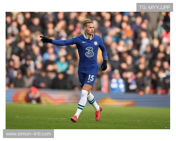 切尔西迎战强劲对手聚焦豪门对决探寻胜负背后的战术较量 切尔西迎战强劲对手聚焦豪门对决探寻胜负背后的战术较量